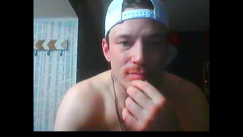 Snapshot of oh_you_know69 chatting on 01/27/25, 02:31 who dares toss me some tips lets have fun online show from 01/27/25, 02:31