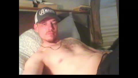 Snapshot of oh_you_know69 chatting on 02/14/25, 03:11 who dares toss me some tips lets have fun online show from 02/14/25, 03:11