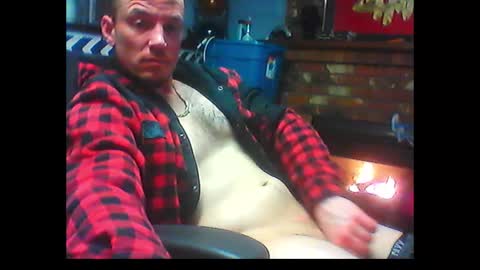 Snapshot of oh_you_know69 chatting on 02/18/25, 03:10 who dares toss me some tips lets have fun online show from 02/18/25, 03:10