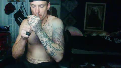 Snapshot of oh_you_know69 chatting on 09/09/25, 09:42 who dares toss me some tips lets have fun online show from 09/09/25, 09:42