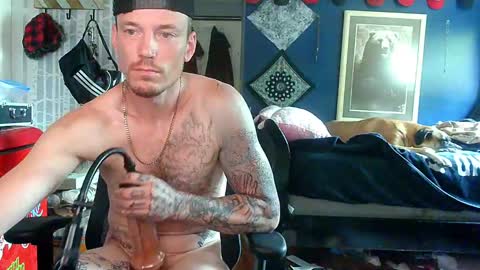 Snapshot of oh_you_know69 chatting on 09/09/25, 11:37 who dares toss me some tips lets have fun online show from 09/09/25, 11:37