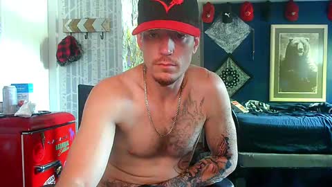 Snapshot of oh_you_know69 chatting on 09/22/25, 09:17 who dares toss me some tips lets have fun online show from 09/22/25, 09:17