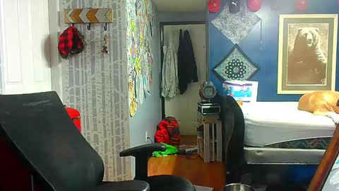 Snapshot of oh_you_know69 chatting on 10/01/25, 12:38 who dares toss me some tips lets have fun online show from 10/01/25, 12:38