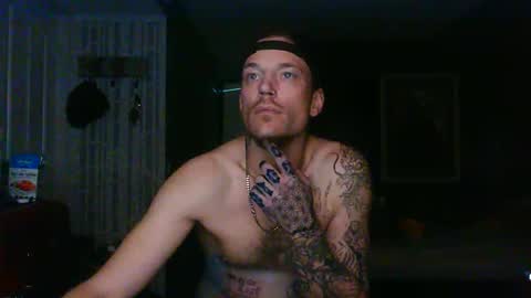 Snapshot of oh_you_know69 chatting on 12/19/25, 03:46 who dares toss me some tips lets have fun online show from 12/19/25, 03:46