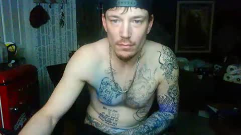 Snapshot of oh_you_know69 chatting on 01/10/26, 02:19 who dares toss me some tips lets have fun online show from 01/10/26, 02:19