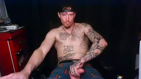 Snapshot of oh_you_know69 chatting on 02/16/26, 02:02 who dares toss me some tips lets have fun online show from 02/16/26, 02:02