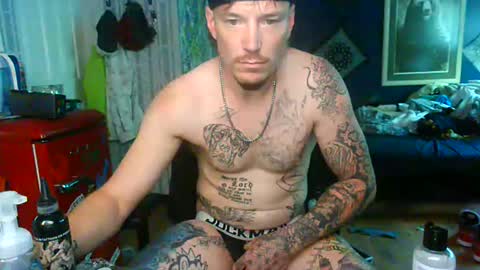 who dares  toss me some  tips lets have fun online show from 04/29/26, 04:22