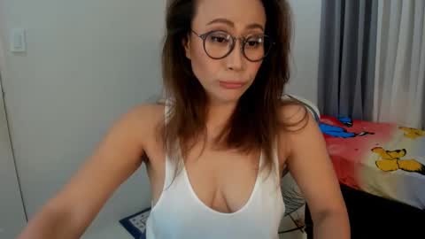 Snapshot of ohdreamgirlx chatting on 01/31/25, 09:16 kaley online show from 01/31/25, 09:16