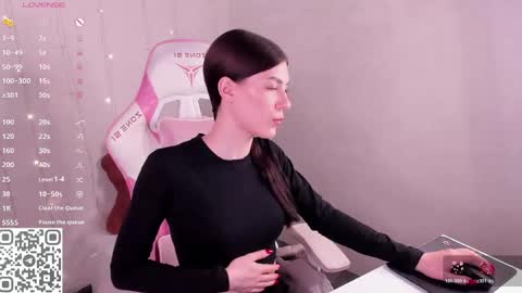 Snapshot of ohh_my_vens chatting on 05/09/26, 12:05 KAYA. online Tu We Th Fr Sa 0100AM - 0800AM Time zone of Germany Munich online show from 05/09/26, 12:05