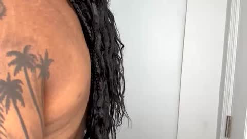 GOGIOBABE online show from 11/13/25, 04:00