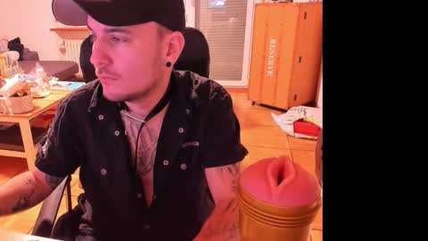 Chris online show from 02/12/26, 05:08