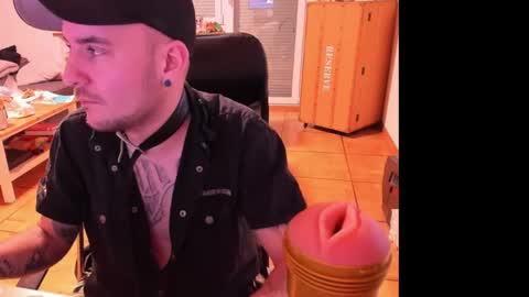 Chris online show from 04/01/26, 05:41