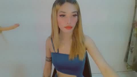 ohmyalessandraxcx online show from 09/30/25, 02:11