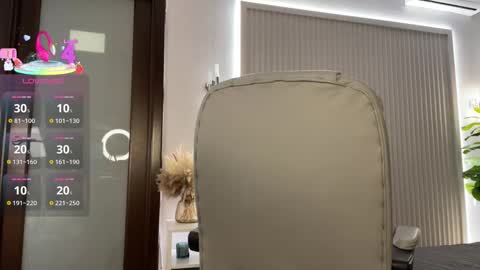 Emma online show from 02/05/26, 01:43