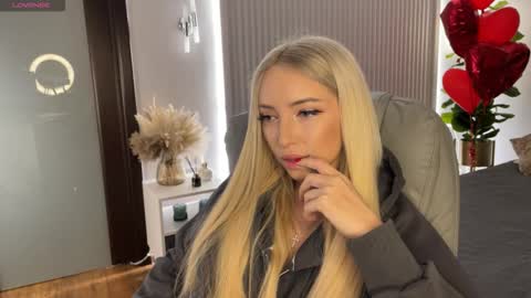 Emma online show from 02/24/26, 01:14