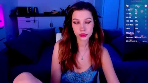 Light  online show from 11/08/25, 08:29