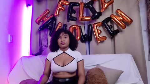  g  online show from 10/31/25, 01:39