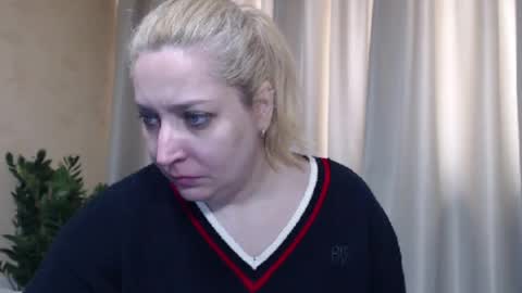Snapshot of ohsweetiren chatting on 05/02/26, 05:45 Iren online show from 05/02/26, 05:45