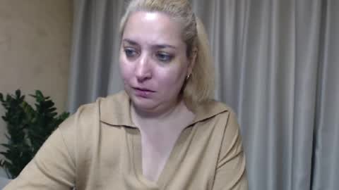 Snapshot of ohsweetiren chatting on 05/20/26, 05:57 Iren online show from 05/20/26, 05:57
