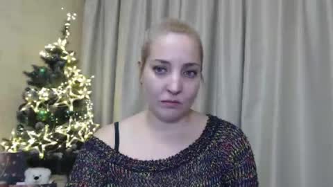 Snapshot of ohsweetmari chatting on 12/22/24, 02:38 Mari online show from 12/22/24, 02:38