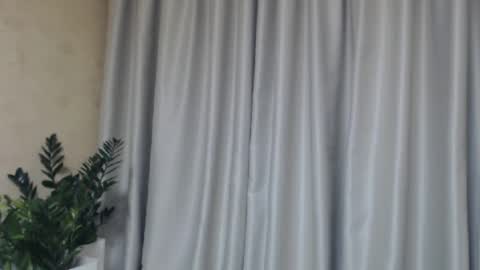 Snapshot of ohsweetmari chatting on 01/18/25, 05:59 Mari online show from 01/18/25, 05:59
