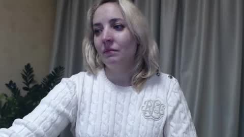 Snapshot of ohsweetmari chatting on 01/31/25, 04:48 Mari online show from 01/31/25, 04:48