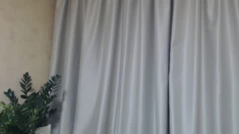 Snapshot of ohsweetmari chatting on 02/01/25, 05:05 Mari online show from 02/01/25, 05:05