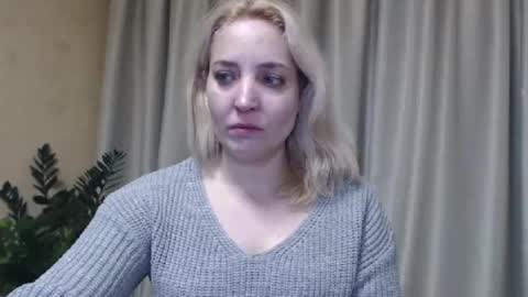 Snapshot of ohsweetmari chatting on 02/05/25, 05:53 Mari online show from 02/05/25, 05:53