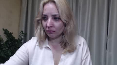 Mari online show from 11/07/25, 04:29