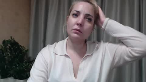 Mari online show from 01/31/26, 07:11