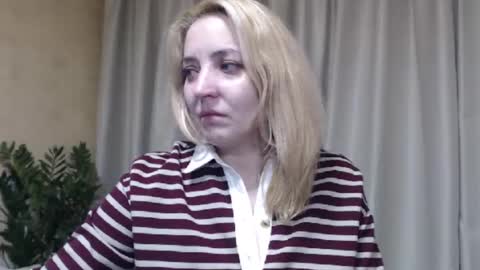 Mari online show from 03/12/26, 10:43