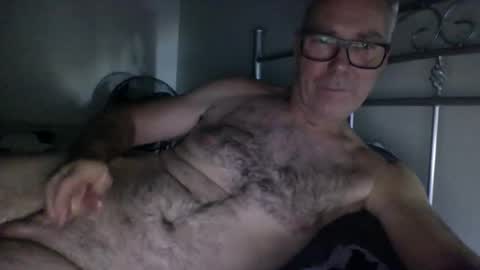 oiledcouple1 online show from 11/21/25, 11:20