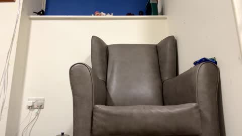 oiljames167 online show from 09/16/25, 04:35