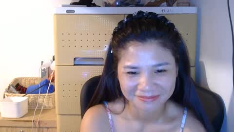 Snapshot of oinjer09 chatting on 06/07/26, 02:48 oinjer09 online show from 06/07/26, 02:48
