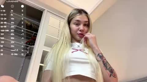 Snapshot of oke_doke chatting on 06/09/26, 05:30 Henrietta or Rita online show from 06/09/26, 05:30