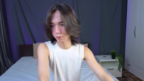 Snapshot of okerriella chatting on 09/14/25, 01:10 Ami online show from 09/14/25, 01:10