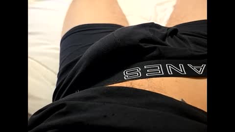 Snapshot of okeydokey21 chatting on 09/12/25, 02:17 okeydokey21 online show from 09/12/25, 02:17