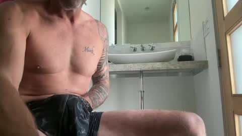 Snapshot of oki42 chatting on 07/08/26, 03:16 oki42 online show from 07/08/26, 03:16