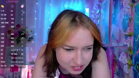 Snapshot of oksi_koxy chatting on 07/03/26, 10:21 Karolina online show from 07/03/26, 10:21