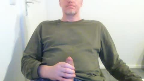 Snapshot of olavdelux chatting on 07/12/26, 10:34 olavdelux online show from 07/12/26, 10:34