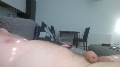 Snapshot of oldandgrey123 chatting on 07/18/26, 06:12 HeyIts Just Me online show from 07/18/26, 06:12