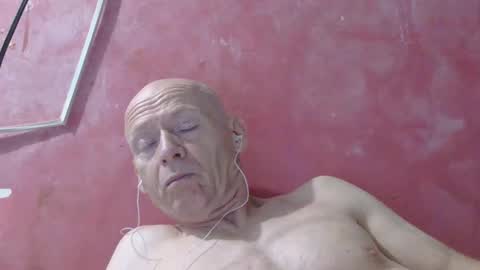 oldbuthorny62 online show from 05/02/26, 12:37