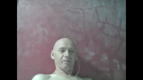oldbuthorny62 online show from 05/18/26, 12:11