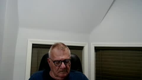 Snapshot of oldguybigd chatting on 06/25/26, 04:45 oldguybigd online show from 06/25/26, 04:45