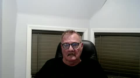Snapshot of oldguybigd chatting on 07/07/26, 03:53 oldguybigd online show from 07/07/26, 03:53