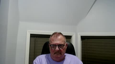 Snapshot of oldguybigd chatting on 07/09/26, 05:33 oldguybigd online show from 07/09/26, 05:33