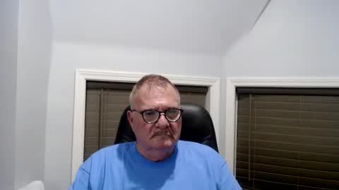 Snapshot of oldguybigd chatting on 07/10/26, 04:50 oldguybigd online show from 07/10/26, 04:50
