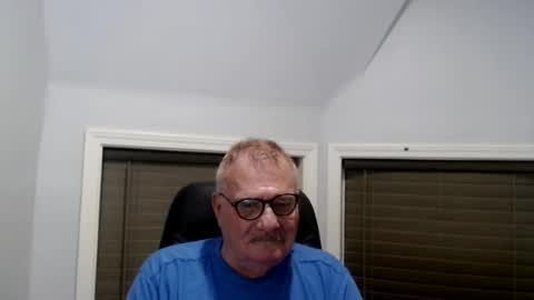 Snapshot of oldguybigd chatting on 07/26/26, 03:36 oldguybigd online show from 07/26/26, 03:36