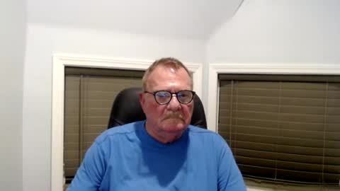 Snapshot of oldguybigd chatting on 07/28/26, 03:35 oldguybigd online show from 07/28/26, 03:35