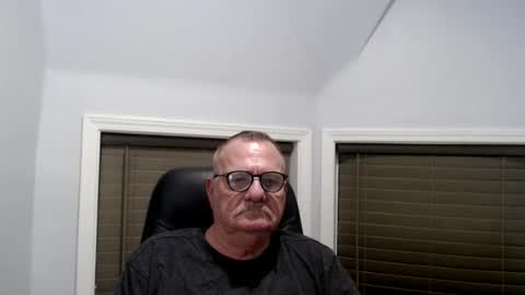 Snapshot of oldguybigd chatting on 07/29/26, 04:32 oldguybigd online show from 07/29/26, 04:32